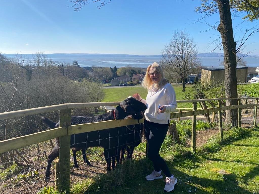 Bronllys Farm Coastal Self-Catering Apartman Llanelli Kültér fotó